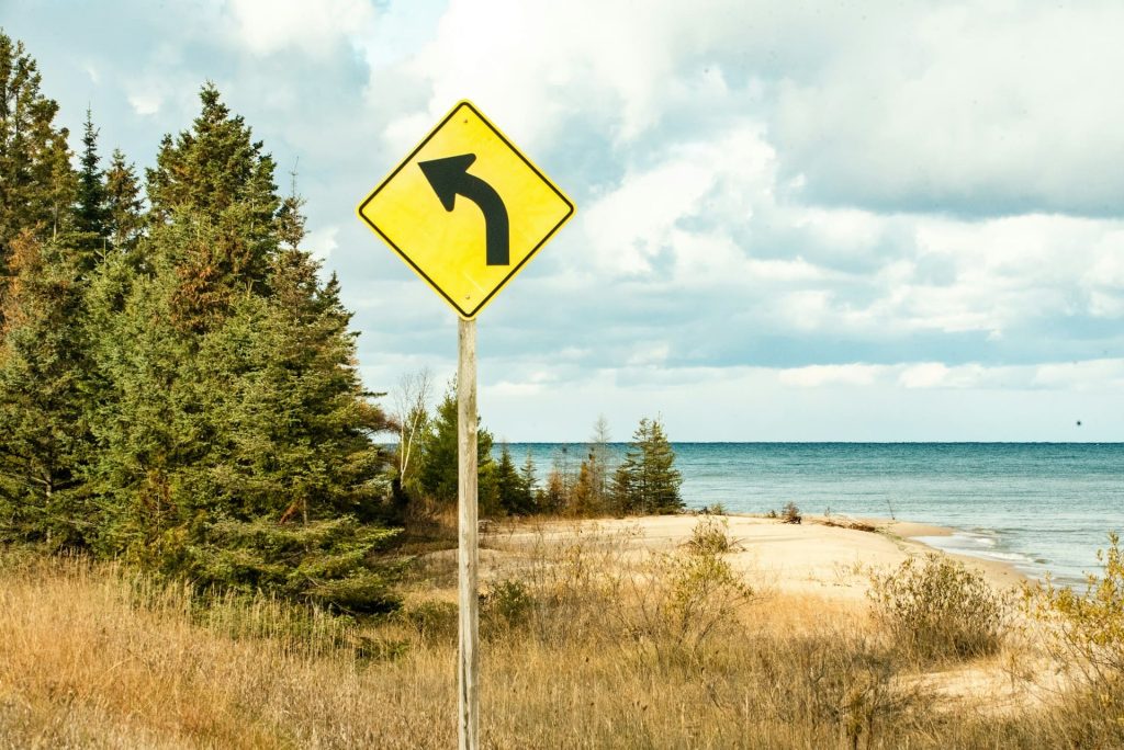 Coastal location with arrow indicating a left turn